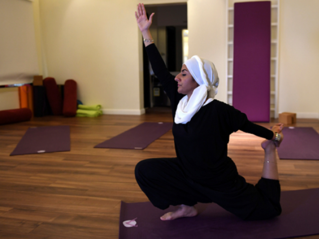 Saudi Princess Sets a New Milestone in the World of Yoga!