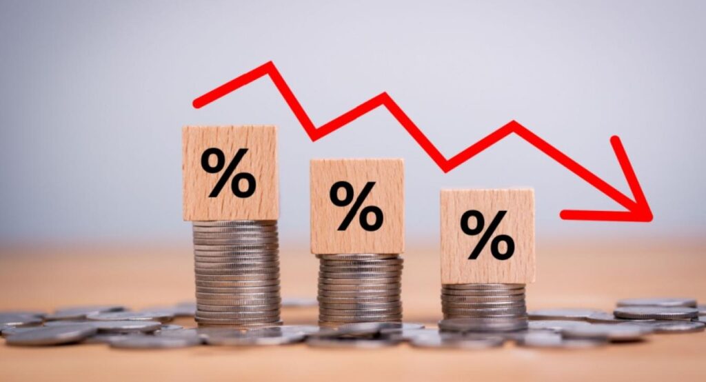 Pakistan Inflation Hits Lowest Level in Over 6.5 Years at 4.1%!