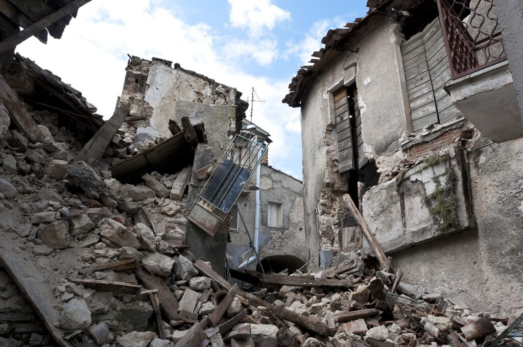 Massive Earthquake Strikes Tibet Killing Many!