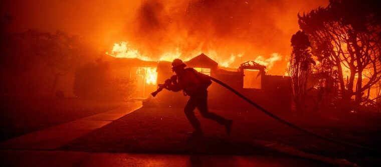 Los Angeles wildfires worsen as strong winds spread flames!