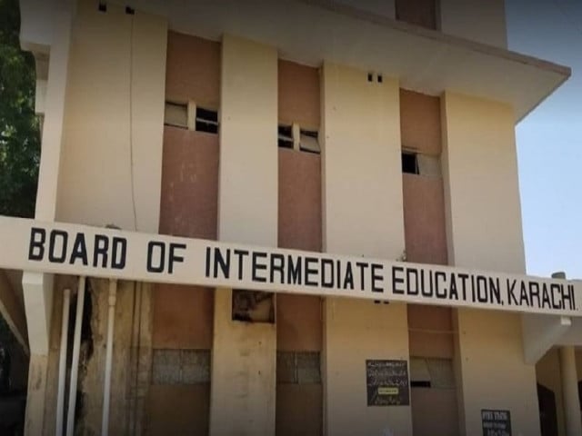 Controversy Over Karachi Intermediate Board Results Leads to Chairman Removal