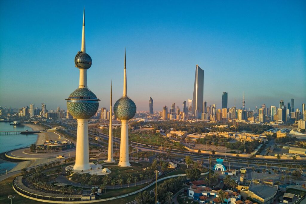 Kuwait Implements Strict Fines for Residency and Visa Violations