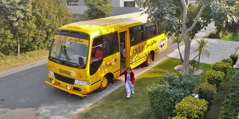 Private Schools in Lahore Start Bus Services After High Court Orders!