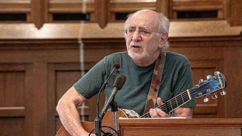 Folk Legend Peter Yarrow Dies at 86!