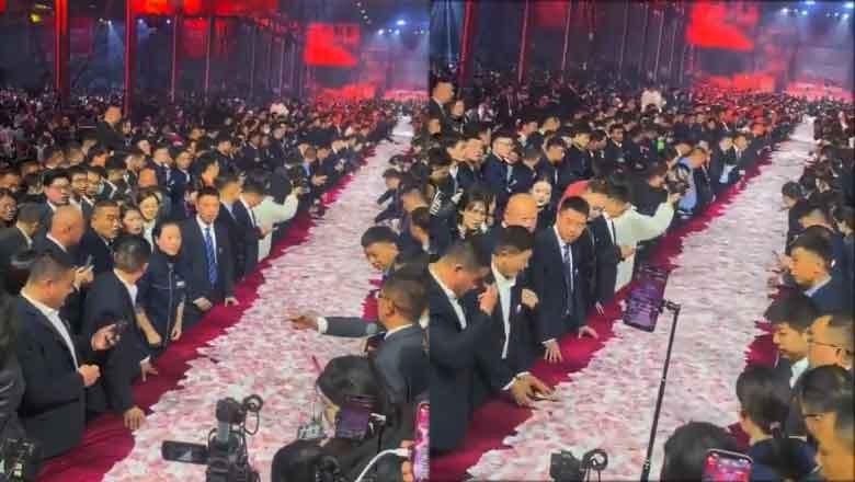 Chinese Company Surprises Employees with $11 Million Cash Giveaway!