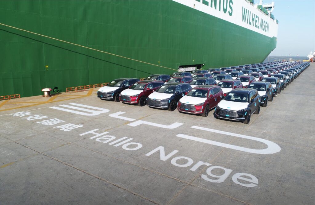 Pakistan Welcomes Its First Shipment of BYD Electric Cars!