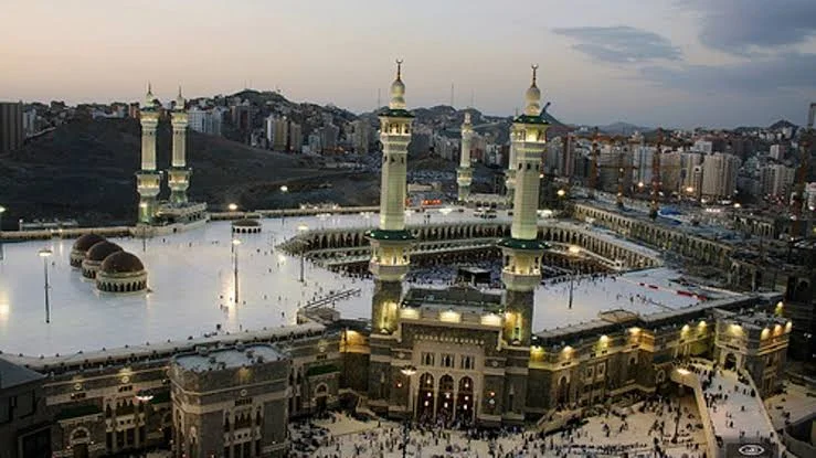 Grand Mosque in Makkah Unveils World Largest Cooling System!